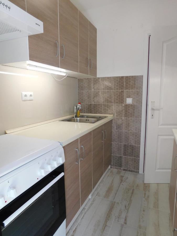 Tina Apartman Prnjavor Buitenkant foto
