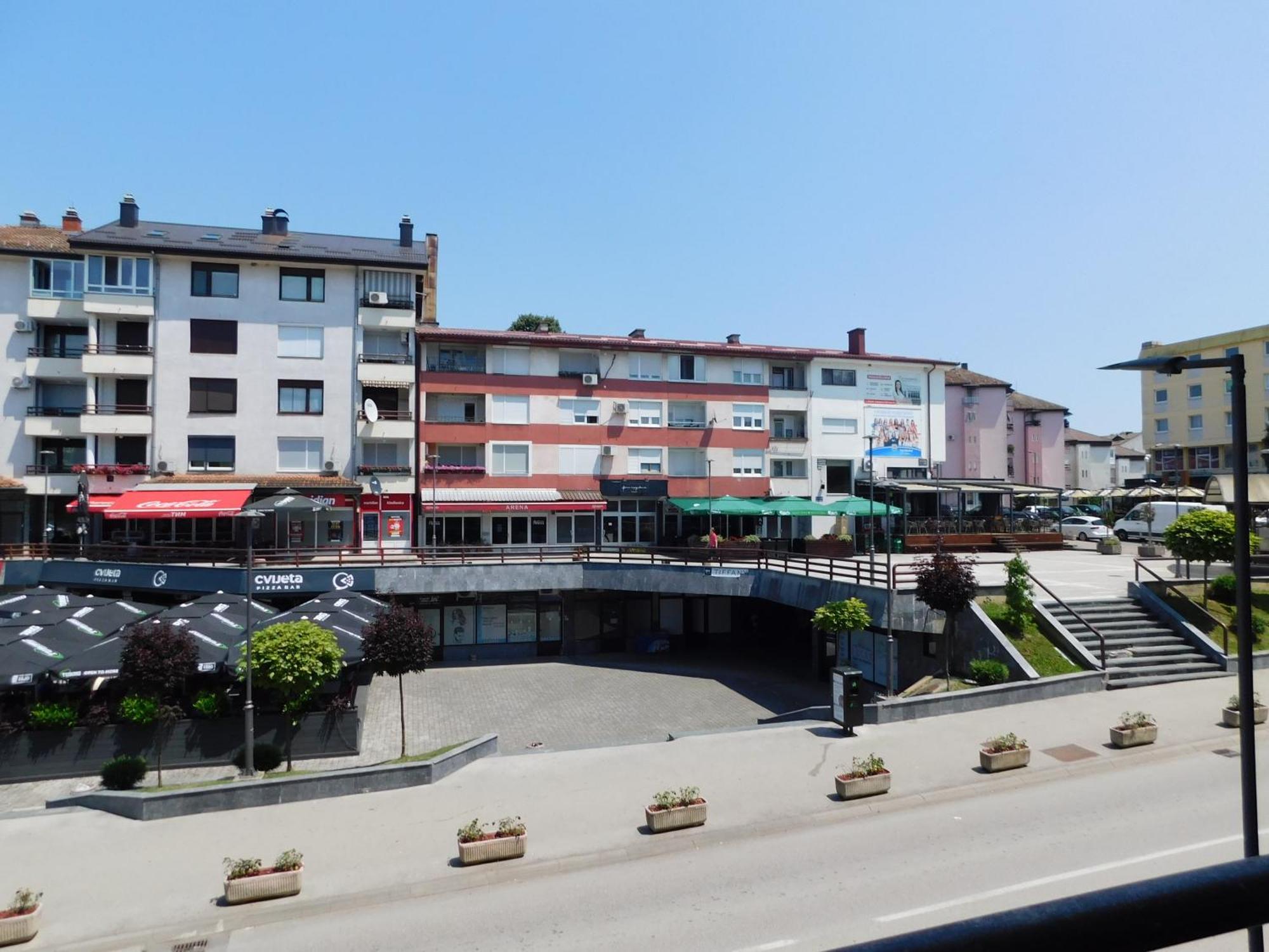 Tina Apartman Prnjavor Buitenkant foto